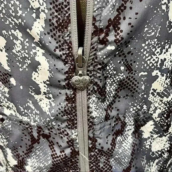 Albion Activology reversible puffer vest like new - Picture 9 of 13